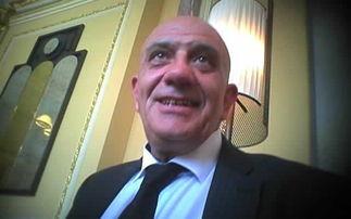 足坛最新爆料新闻视频,揭秘球星转会内幕与赛场风云  第1张